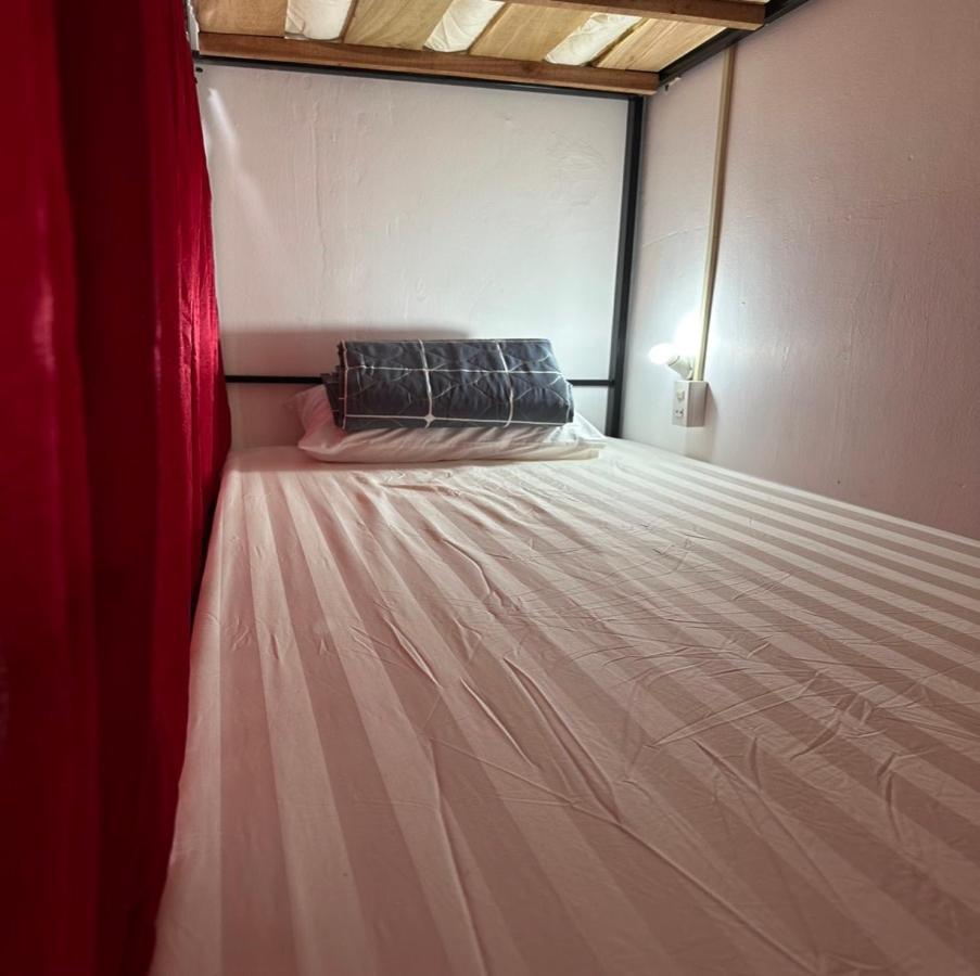 Aurora Backpackers Hostel Luang Prabang Exteriör bild