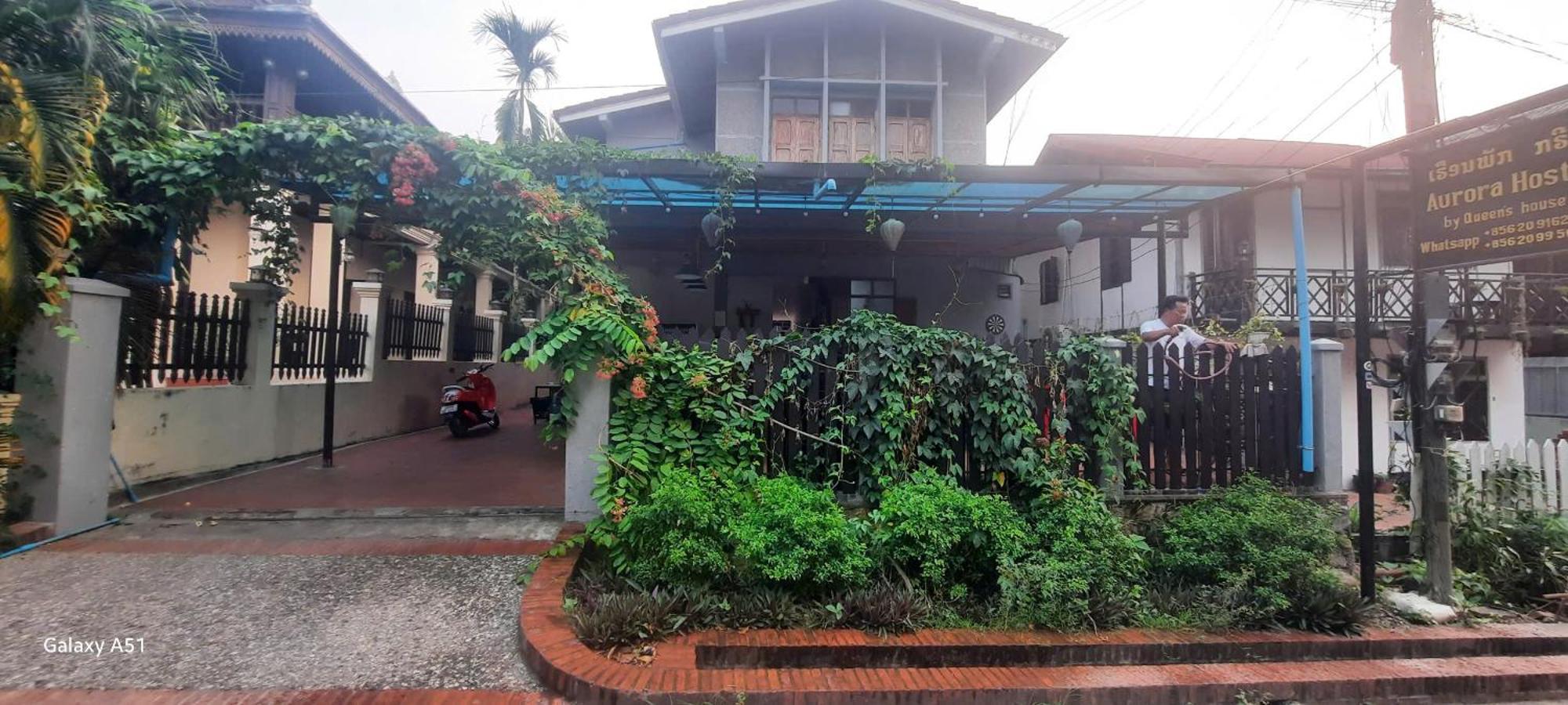 Aurora Backpackers Hostel Luang Prabang Exteriör bild