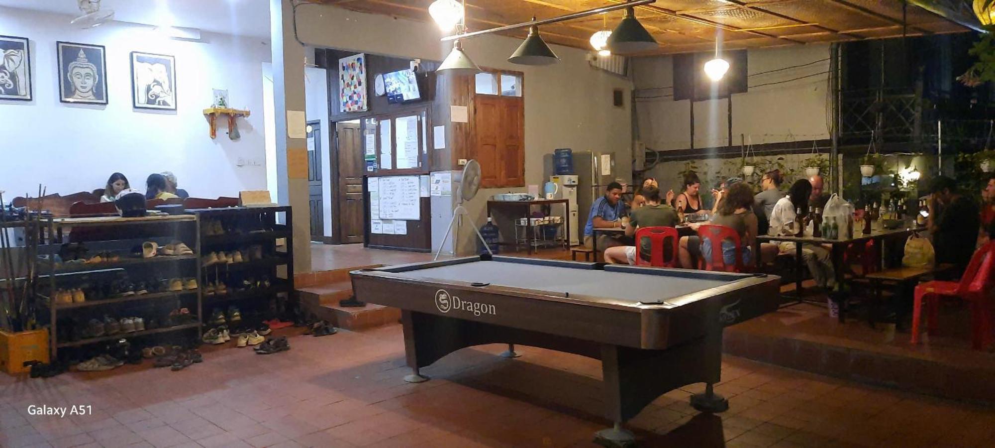 Aurora Backpackers Hostel Luang Prabang Exteriör bild